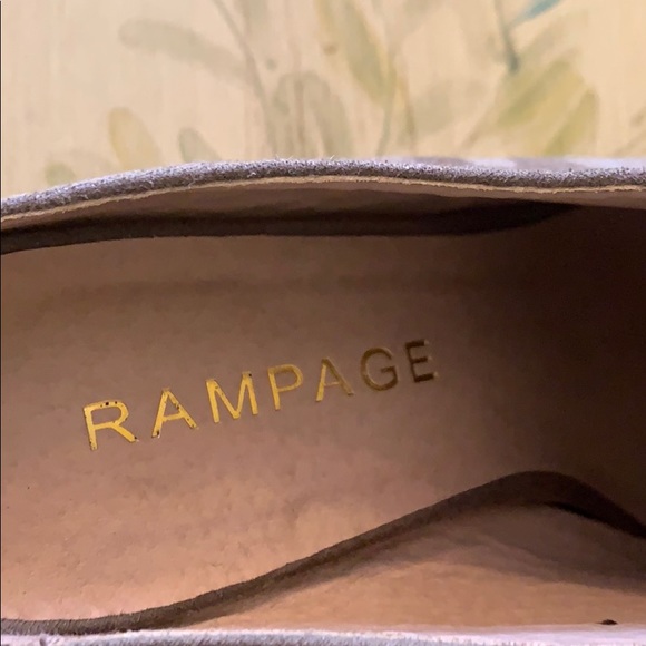Women’s Rampage olive Green Mules - Picture 4 of 7